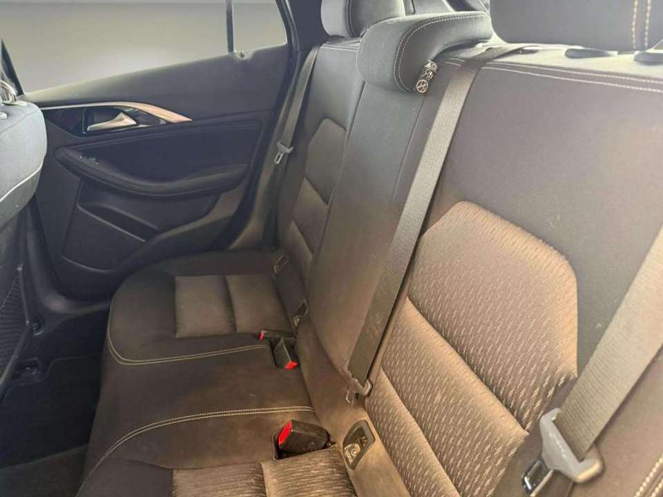 Infiniti Q30 - Imagem 6