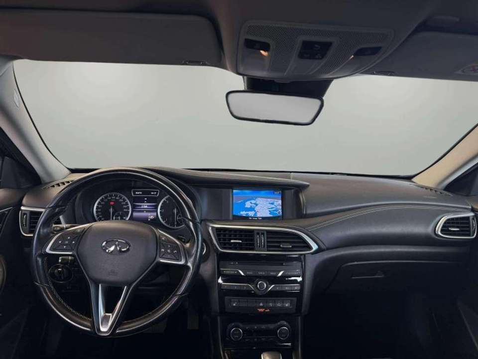 Infiniti Q30 - Imagem 7