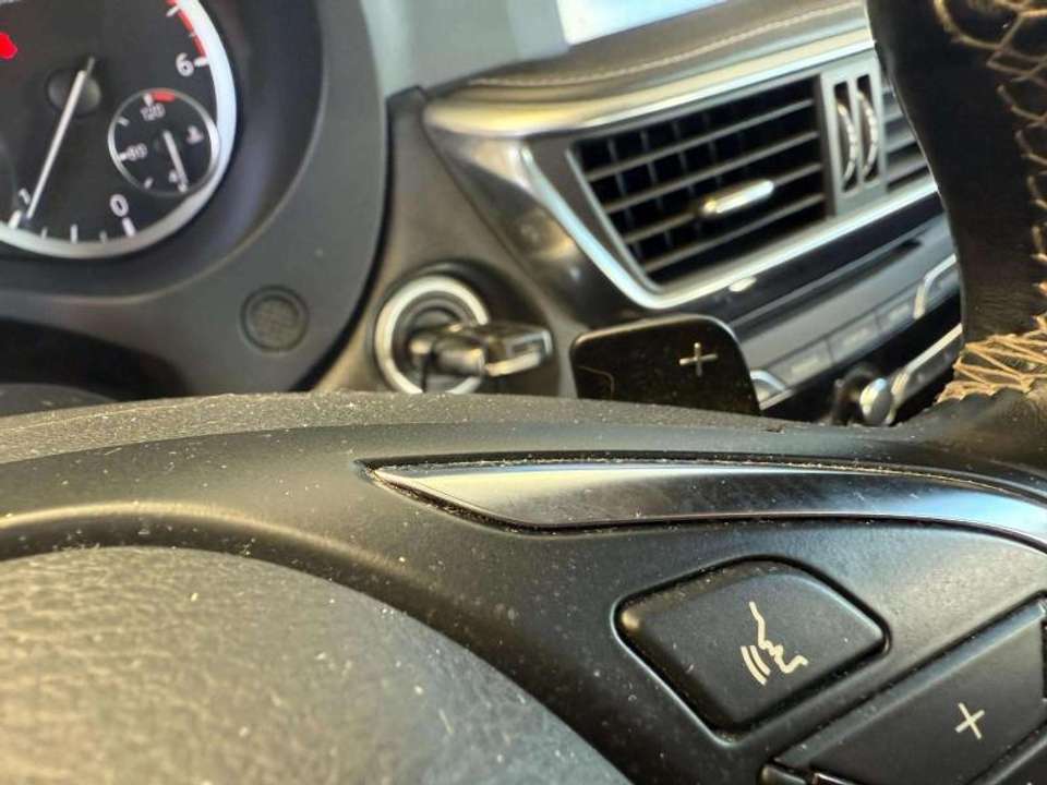 Infiniti Q30 - Imagem 13