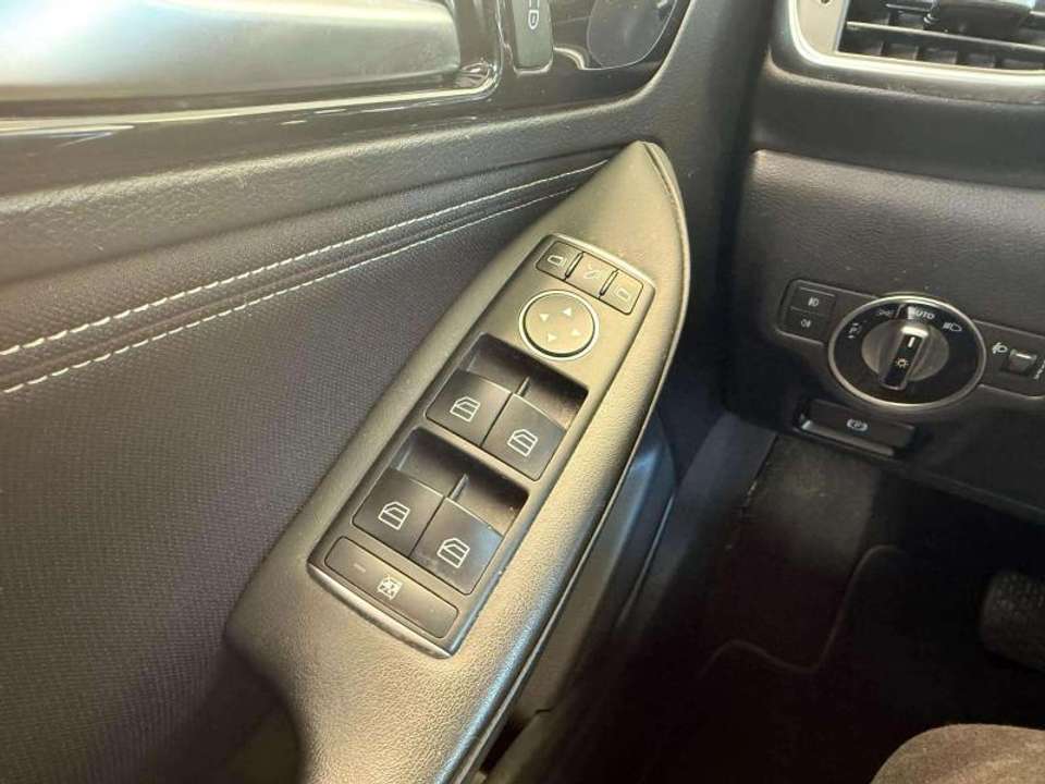 Infiniti Q30 - Imagem 14