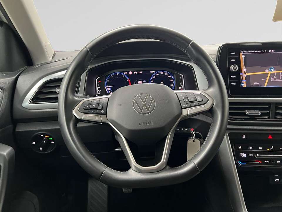 Volkswagen T-Roc - Imagem 8