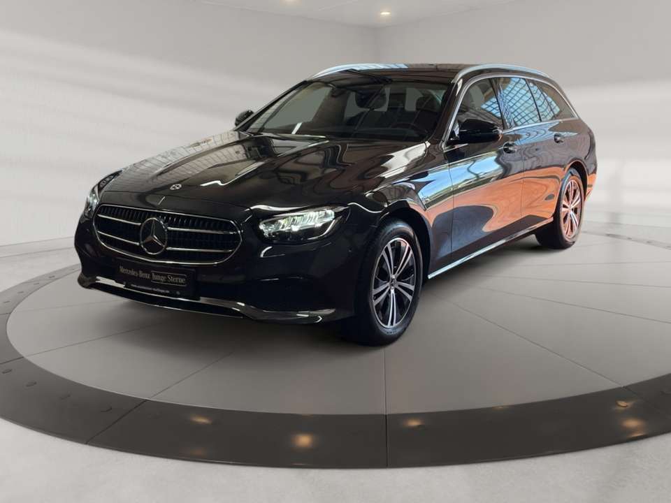 Mercedes-Benz E 220 - Imagem 2