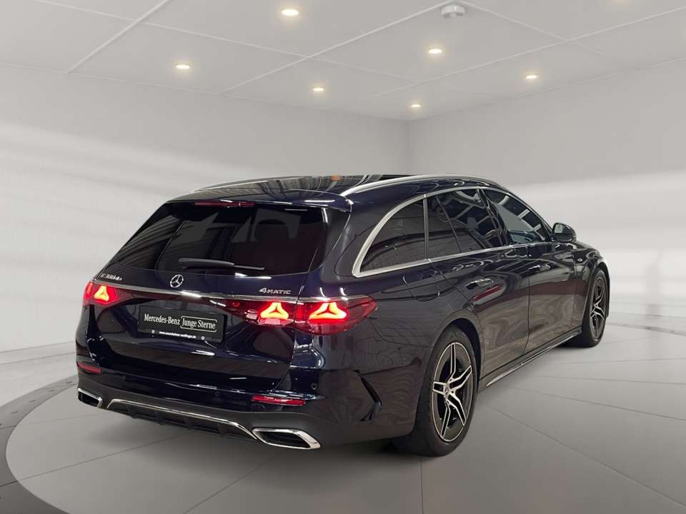 Mercedes-Benz E 300 - Imagem 2