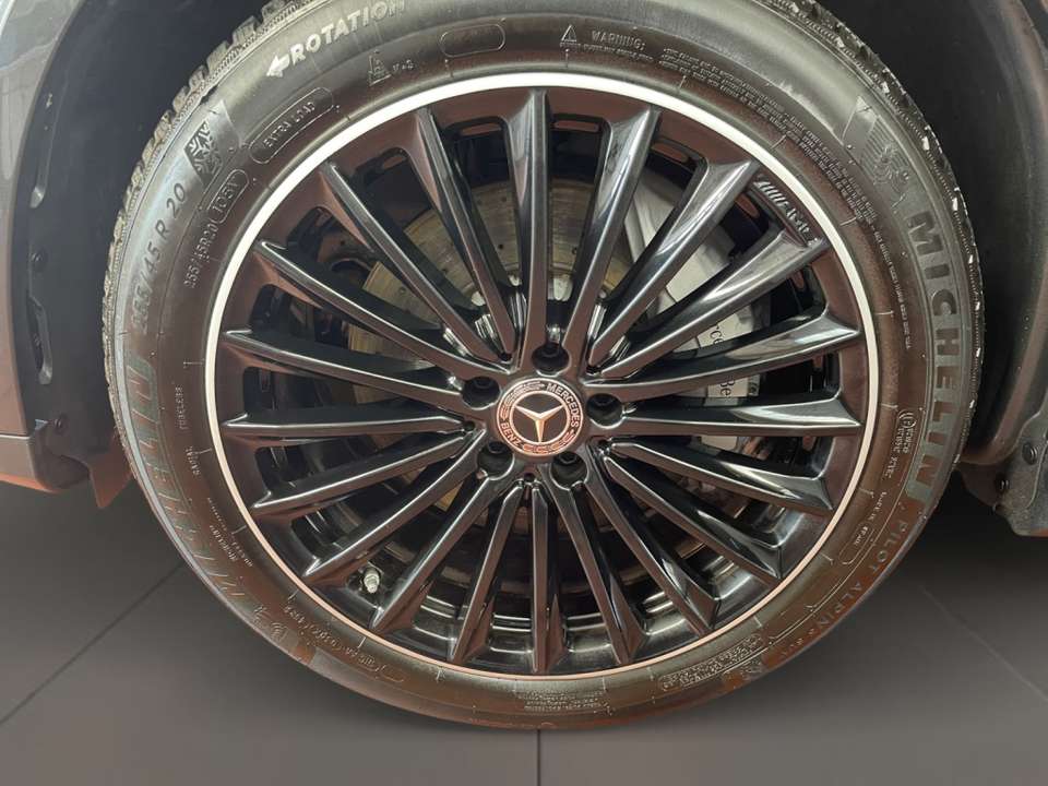 Mercedes-Benz GLC 300 - Imagem 8