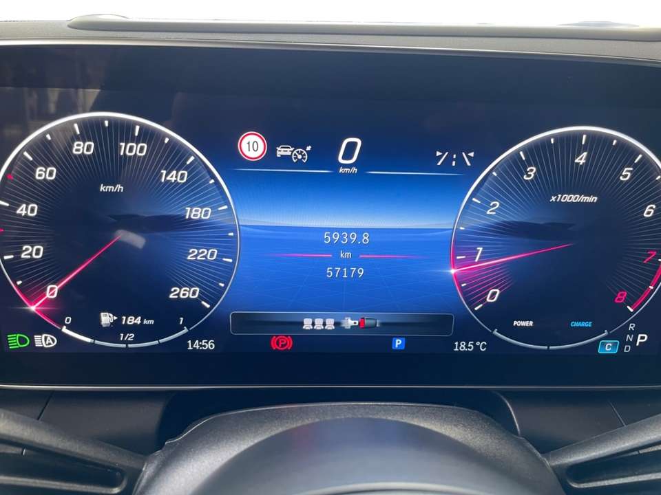 Mercedes-Benz GLC 300 - Imagem 9