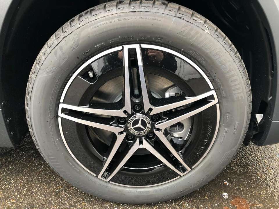 Mercedes-Benz EQA 250 - Imagem 7