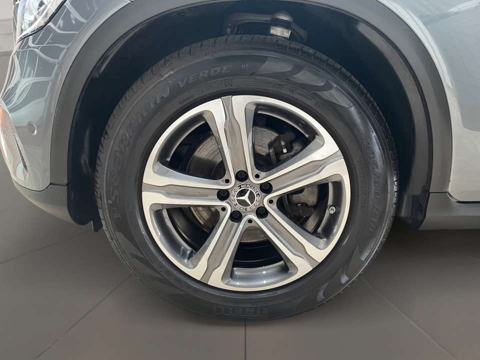 Mercedes-Benz GLC 220 - Imagem 9