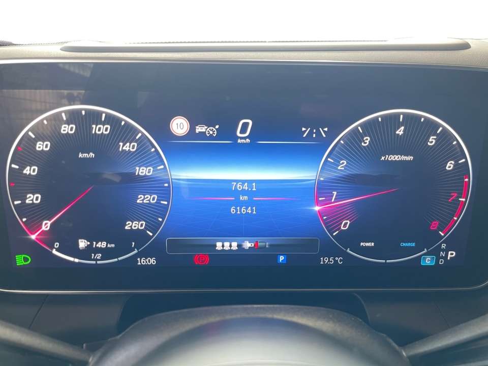 Mercedes-Benz GLC 300 - Imagem 10