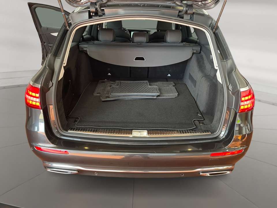 Mercedes-Benz E 220 - Imagem 13