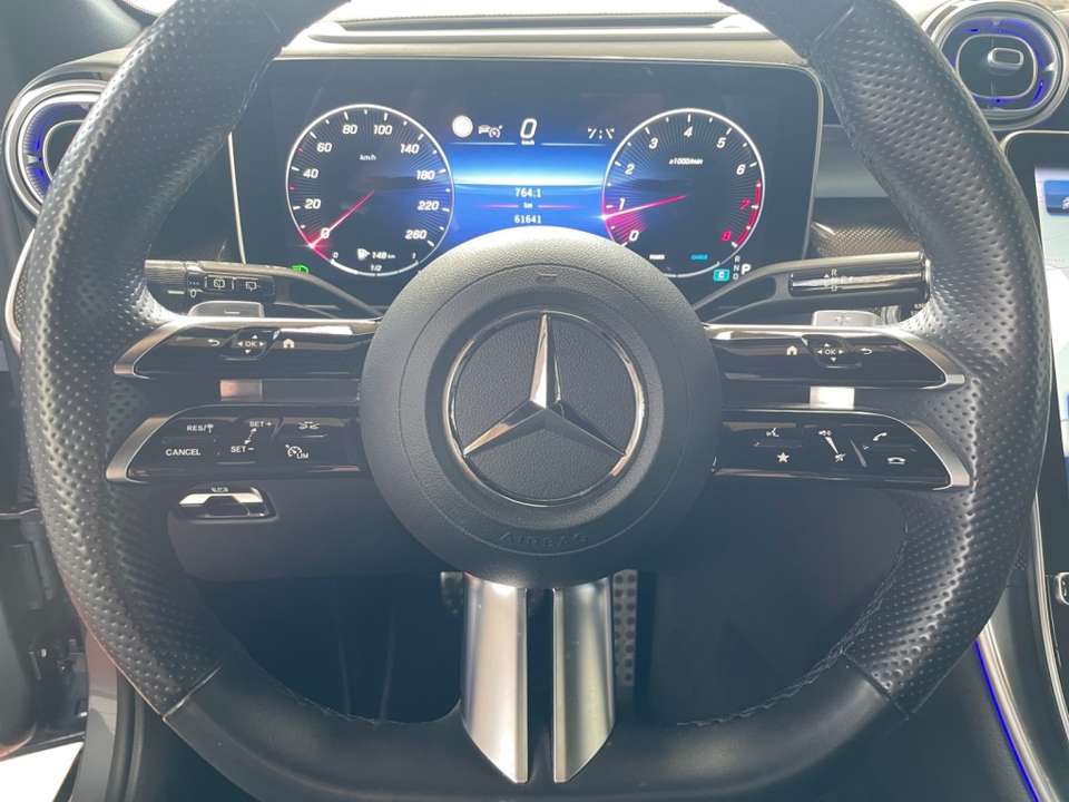 Mercedes-Benz GLC 300 - Imagem 11