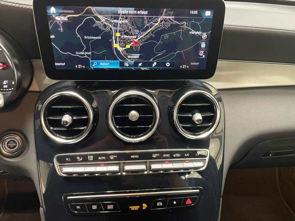 Mercedes-Benz GLC 220 - Imagem 12