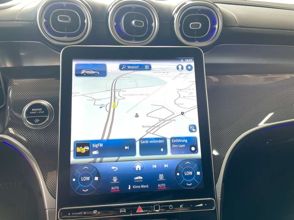 Mercedes-Benz GLC 300 - Imagem 12