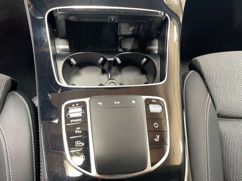 Mercedes-Benz E 220 - Imagem 15