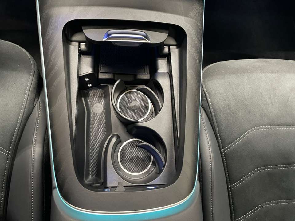 Mercedes-Benz E 300 - Imagem 14