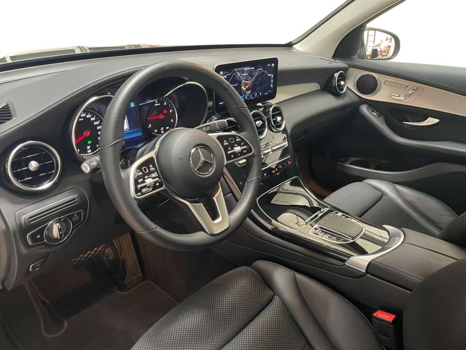 Mercedes-Benz GLC 220 - Imagem 14