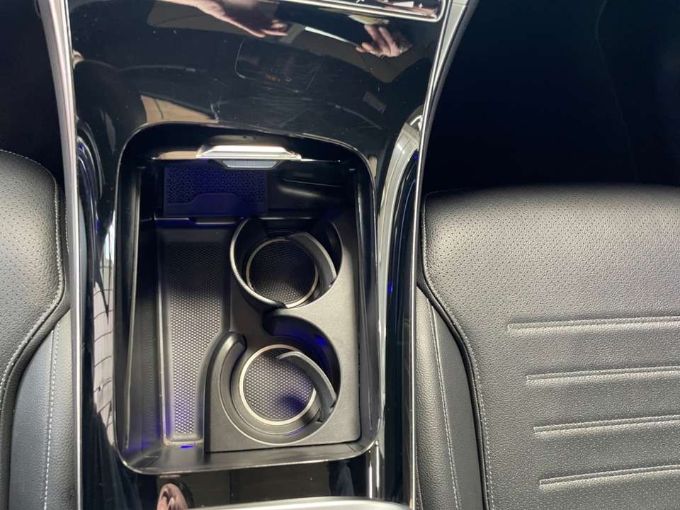 Mercedes-Benz GLC 300 - Imagem 15