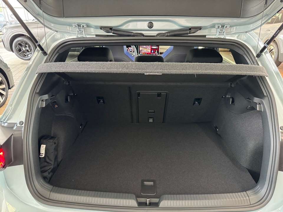 Volkswagen Golf GTE - Imagem 14