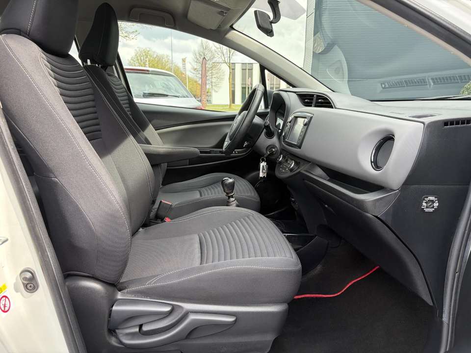 Toyota Yaris - Imagem 8