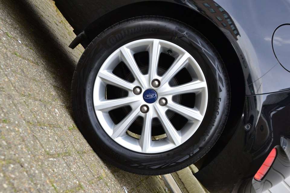 Ford Fiesta - Imagem 6