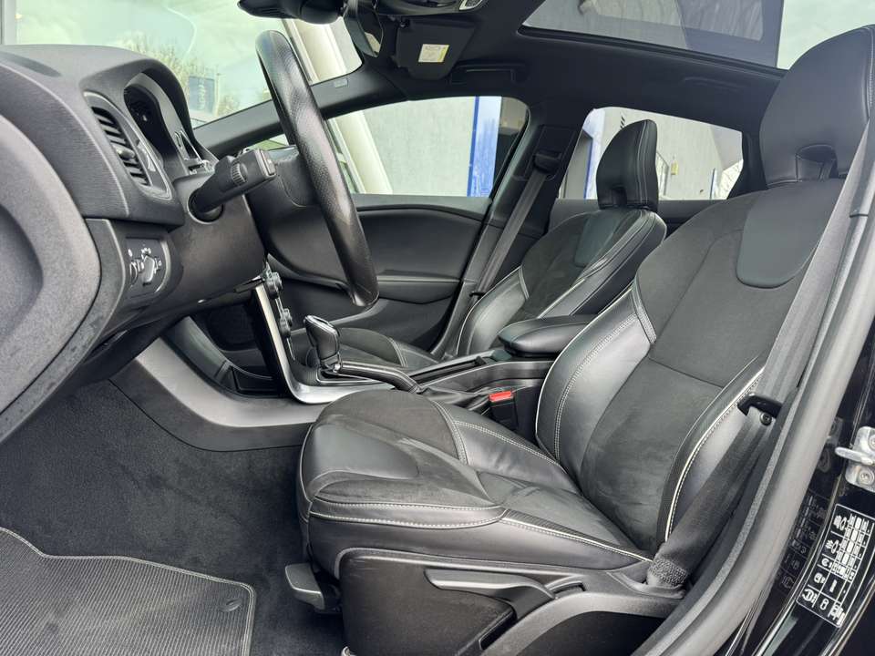 Volvo V40 - Imagem 13