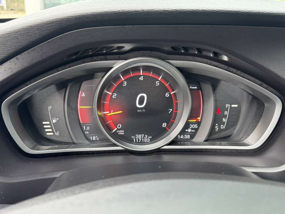 Volvo V40 - Imagem 17