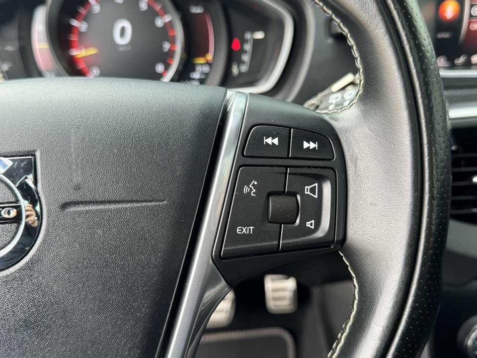 Volvo V40 - Imagem 20