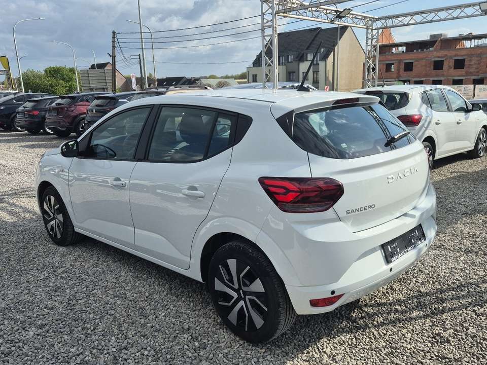 Dacia Sandero - Imagem 3
