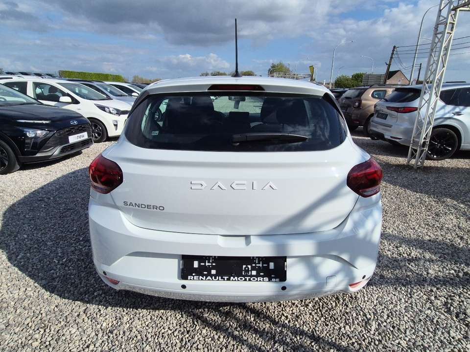 Dacia Sandero - Imagem 4