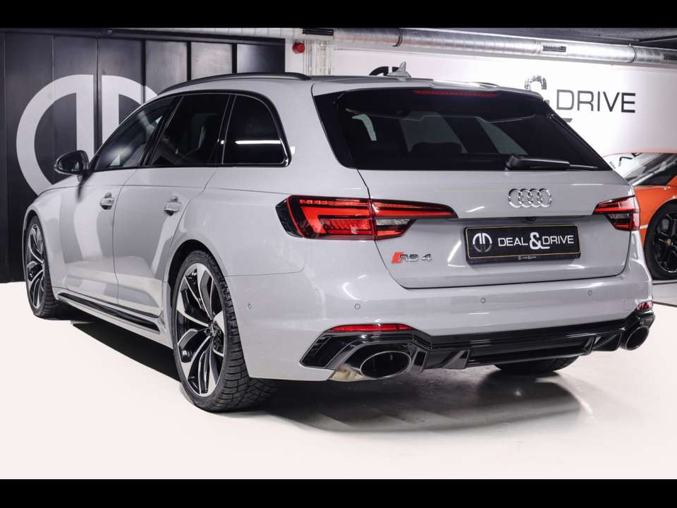 Audi RS4 - Imagem 3