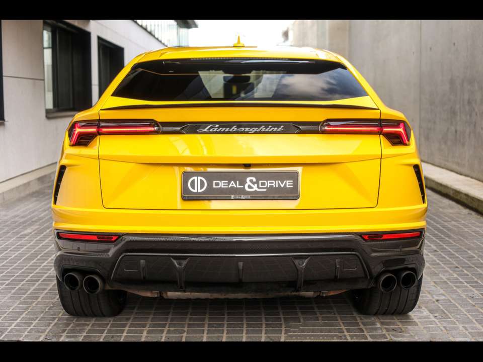 Lamborghini Urus - Imagem 4