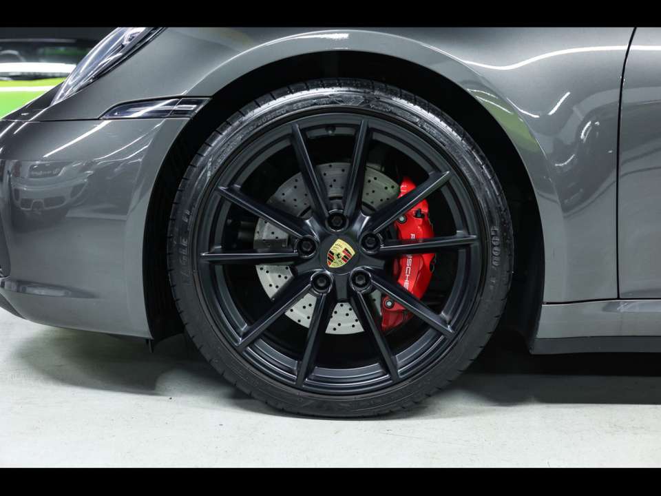 Porsche 992 - Imagem 8