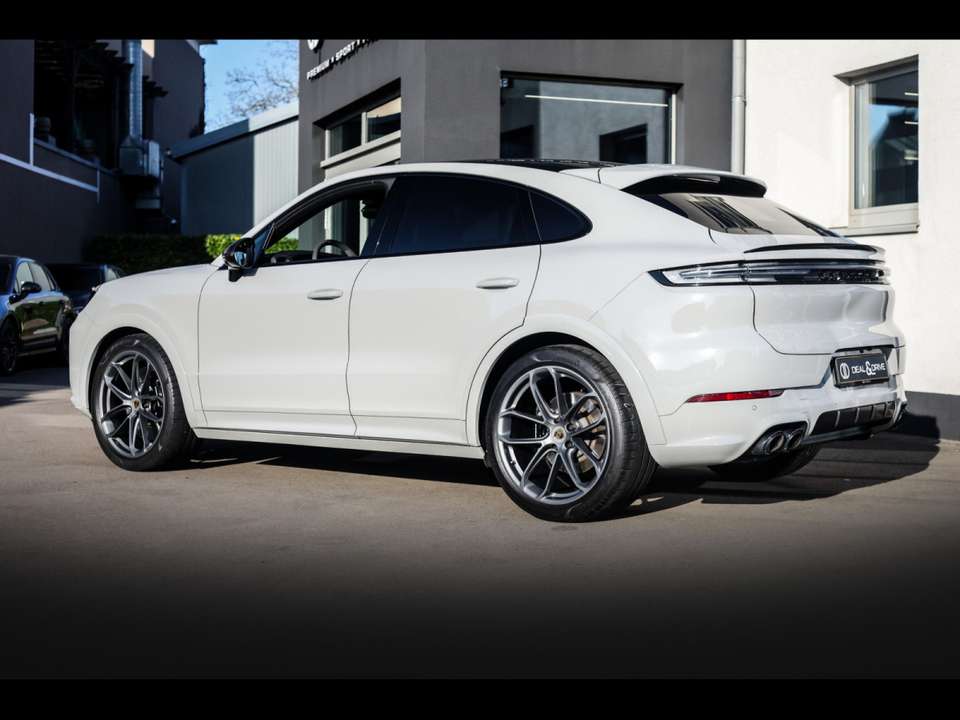 Porsche Cayenne - Imagem 8