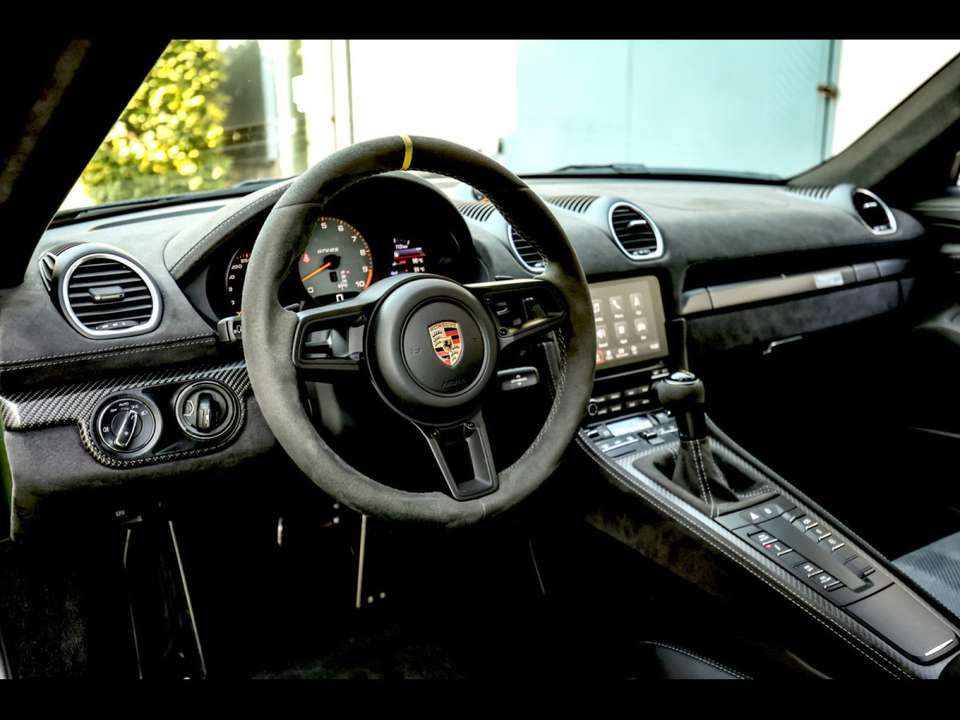 Porsche Cayman - Imagem 8