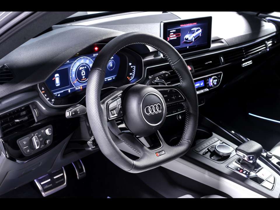 Audi RS4 - Imagem 10