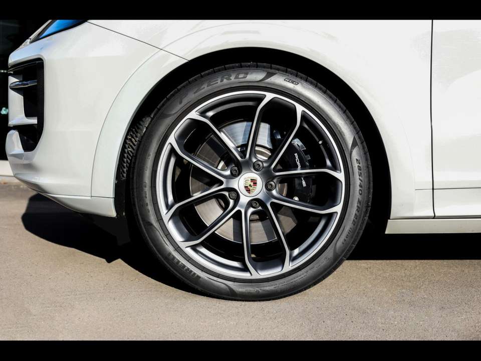 Porsche Cayenne - Imagem 9