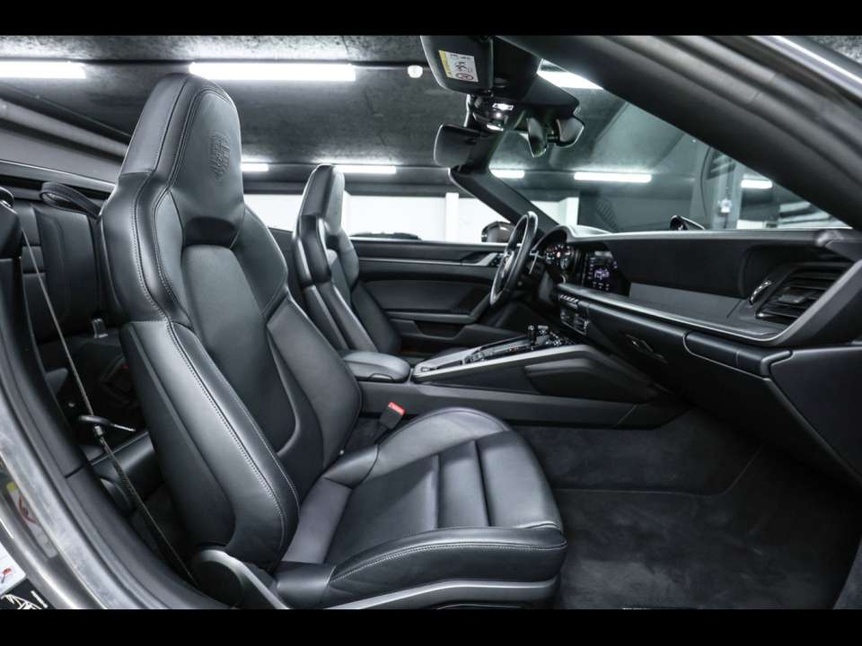 Porsche 911 - Imagem 12