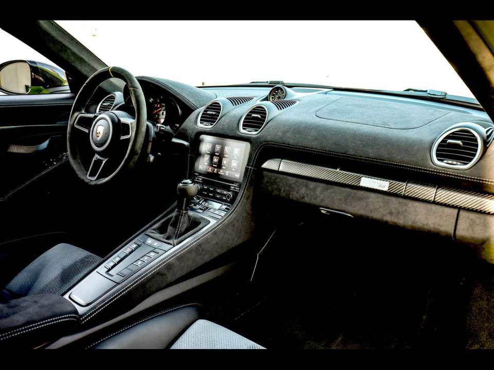 Porsche Cayman - Imagem 10