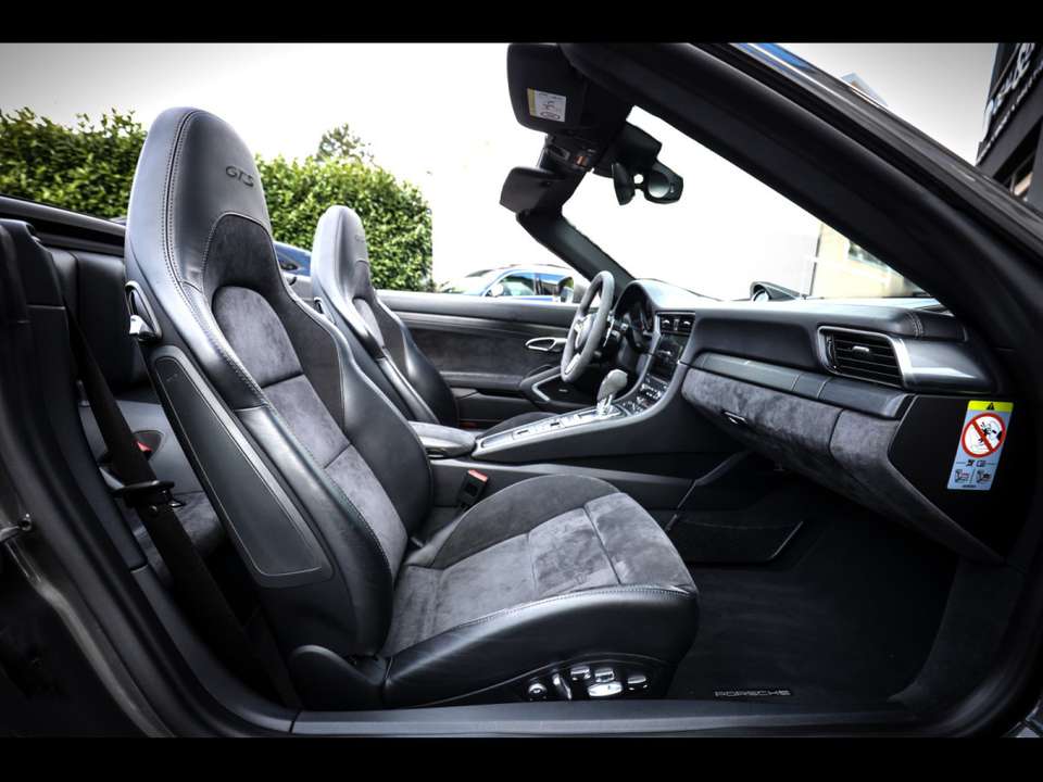 Porsche 911 - Imagem 13