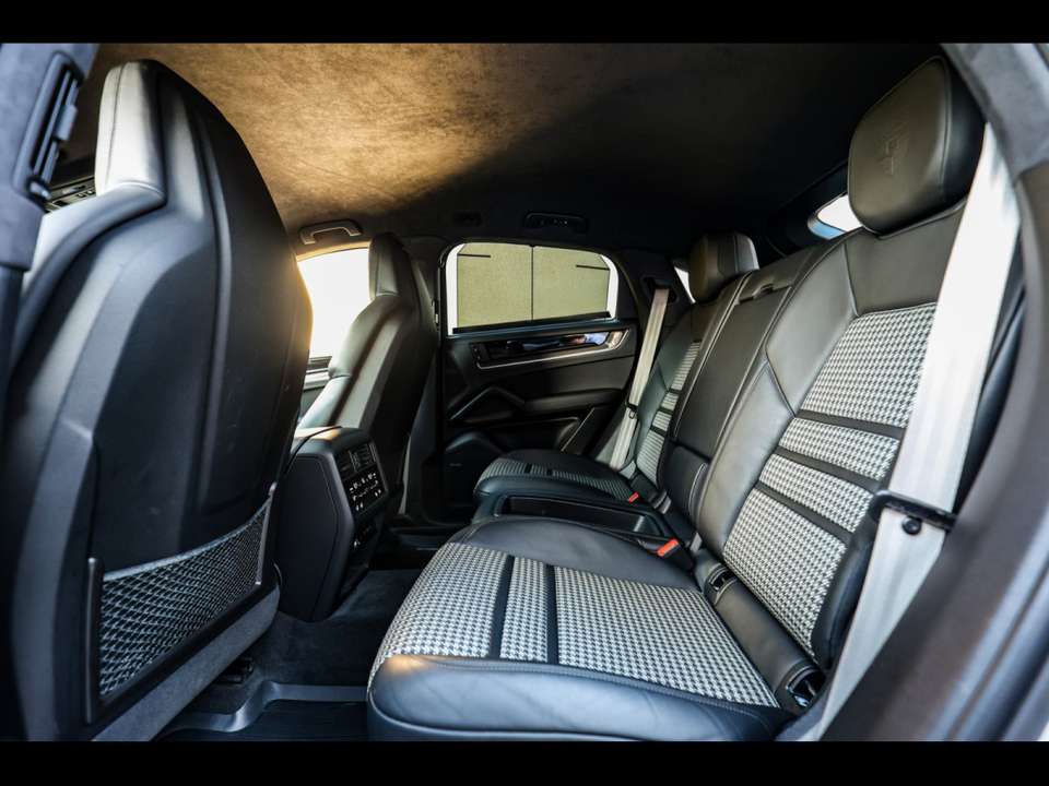 Porsche Cayenne - Imagem 15