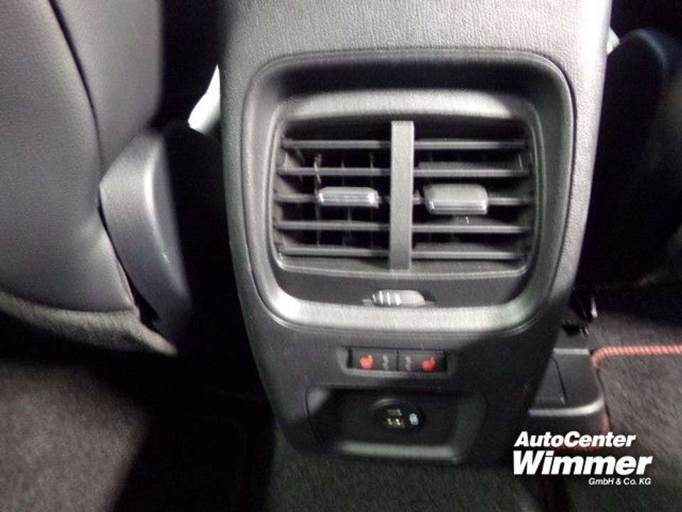 Ford Kuga - Imagem 9