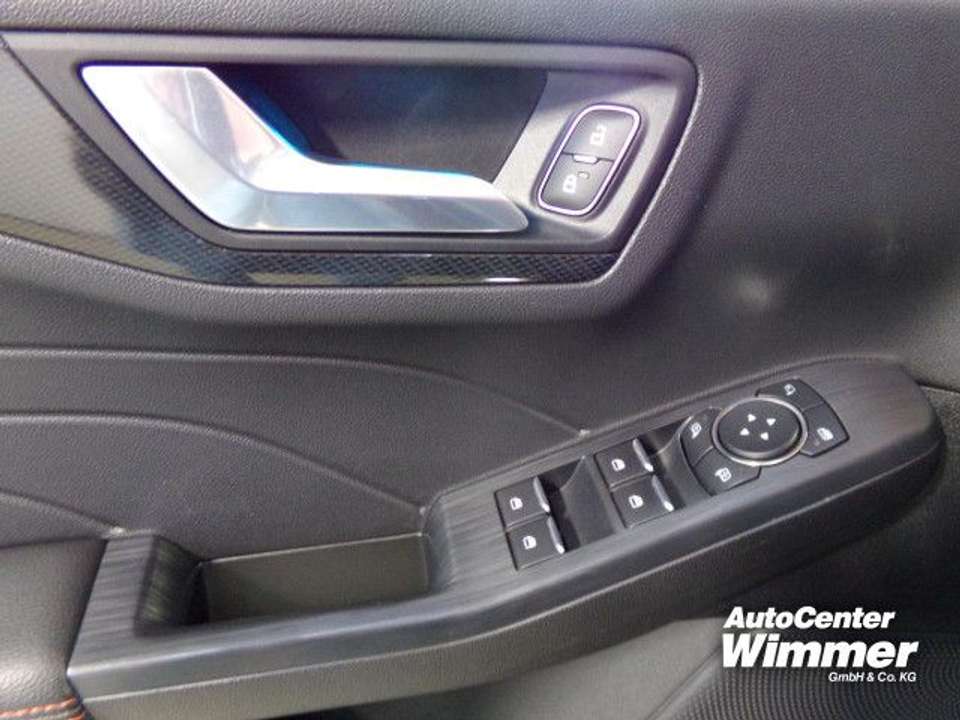 Ford Kuga - Imagem 13