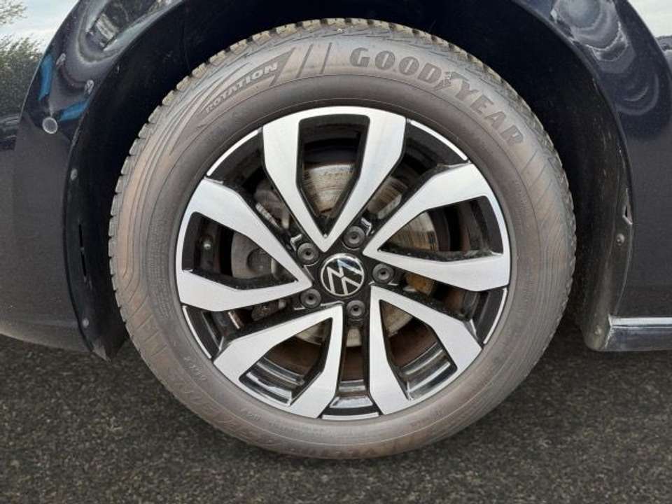 Volkswagen Golf - Imagem 14