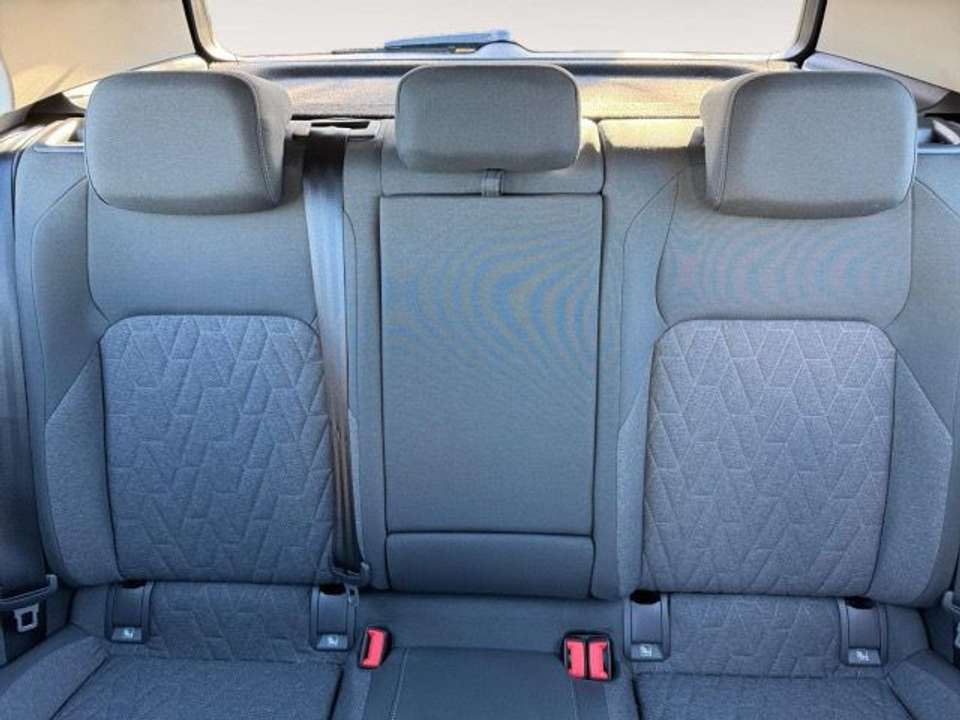 Volkswagen Golf - Imagem 13