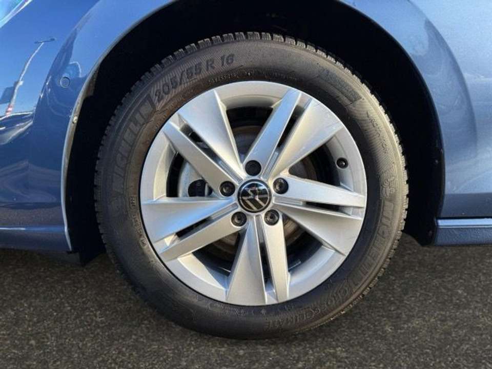 Volkswagen Golf - Imagem 14