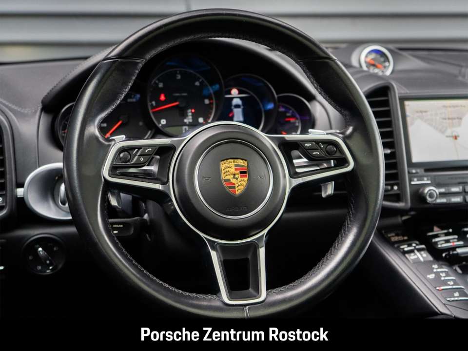 Porsche Cayenne - Imagem 8