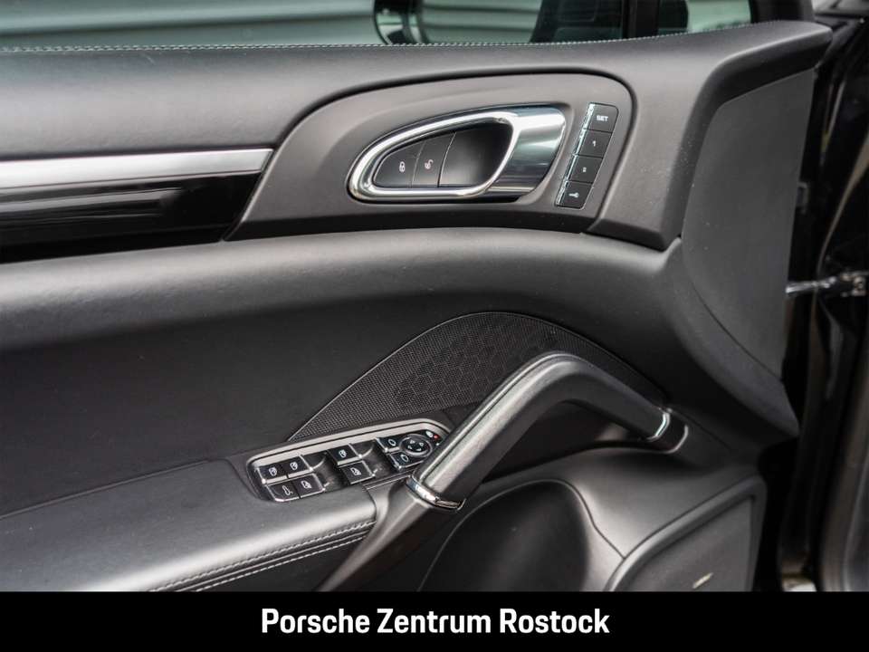 Porsche Cayenne - Imagem 11