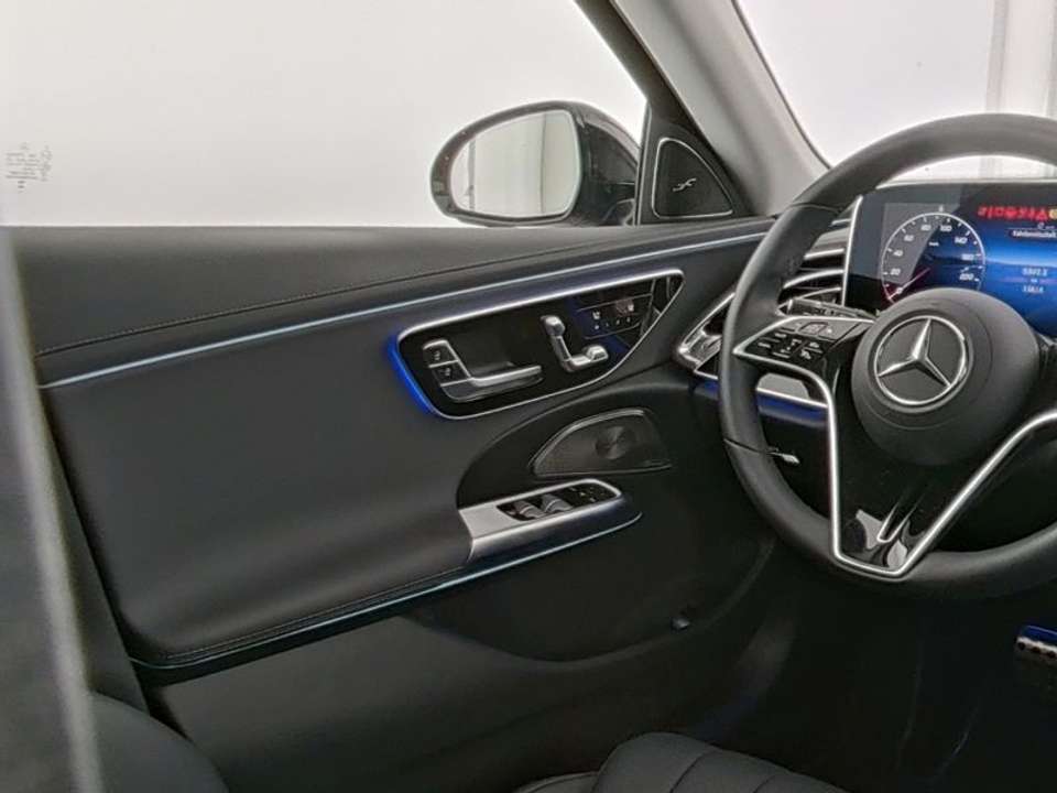 Mercedes-Benz E 300 - Imagem 5