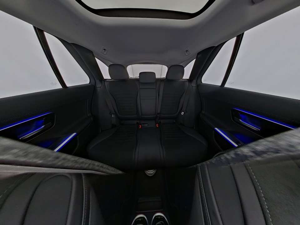 Mercedes-Benz C 220 - Imagem 8