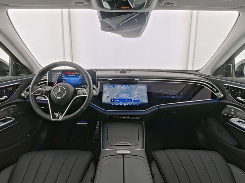 Mercedes-Benz E 300 - Imagem 9