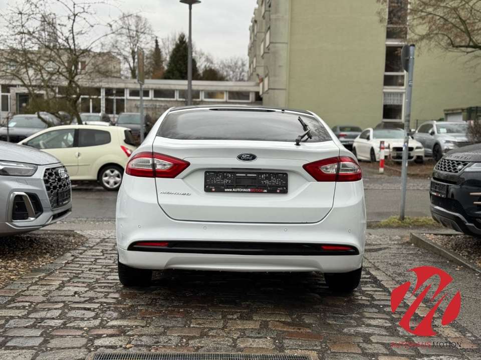 Ford Mondeo - Imagem 6